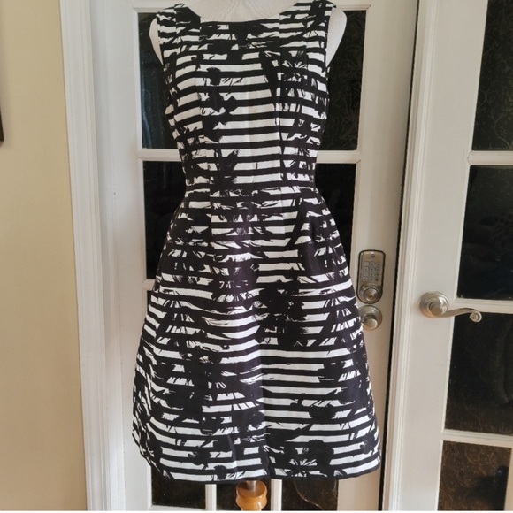 Vince Camuto Black and White Midi Dress - Picture 1 of 5
